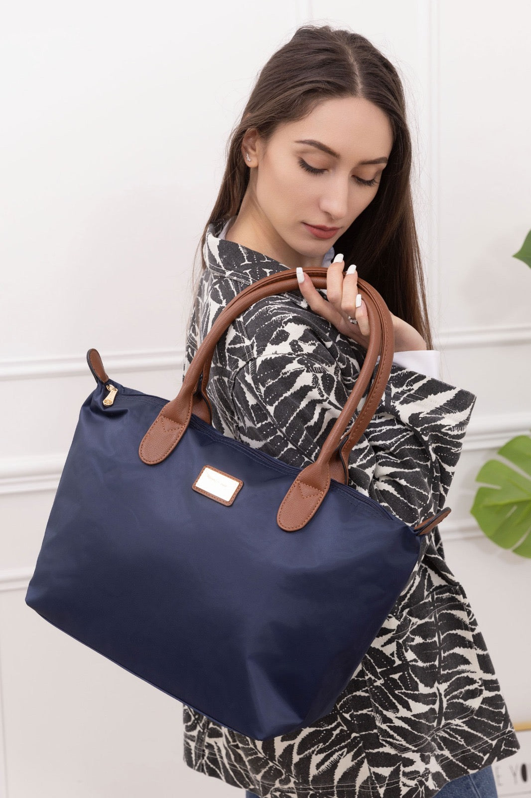 Gallantry | Puck Shopper - Eleganci